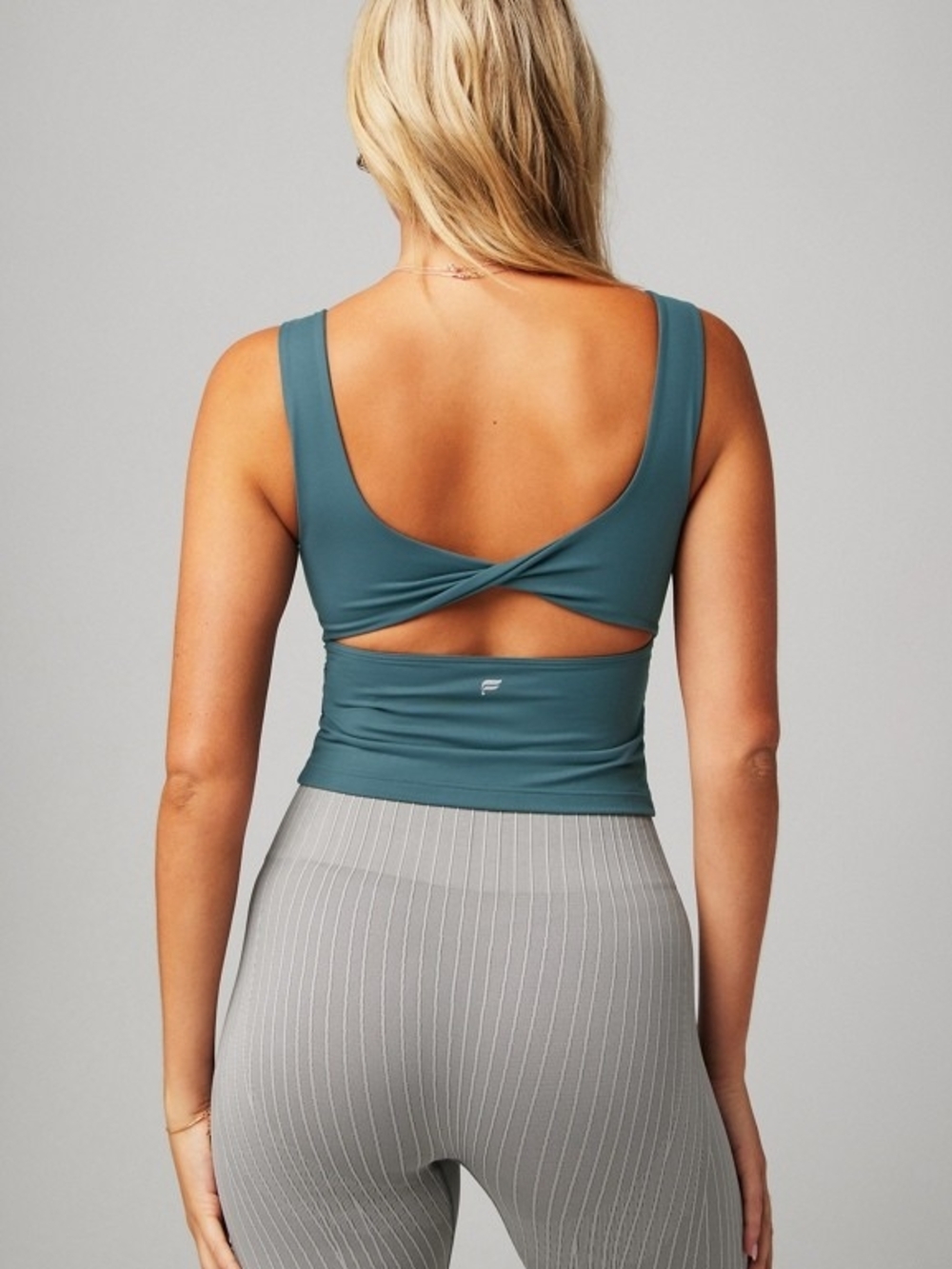 Fabletics 3-Piece Set - Picture 3 of 11